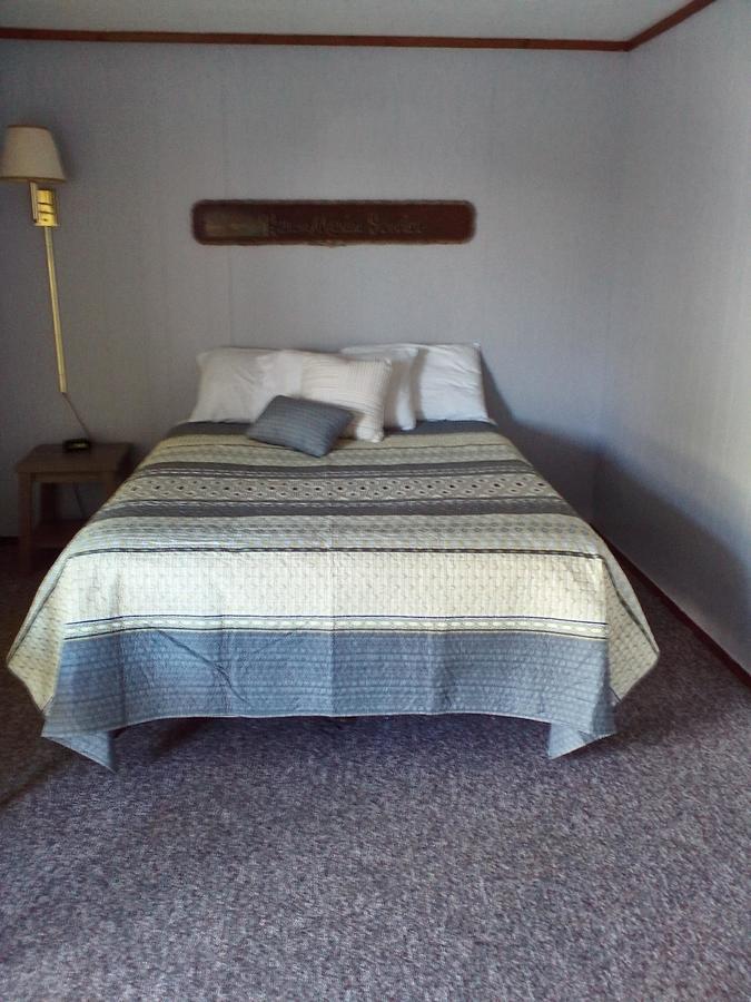 The Monarch Motel Cheboygan Zewnętrze zdjęcie